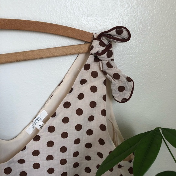 Cream top with brown dots - Picture 3 of 6